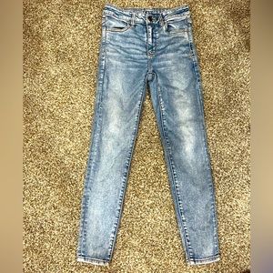 American Eagle skinny Jean : size 6 : moderately used